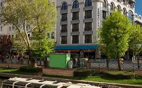 Sennacity Hotel